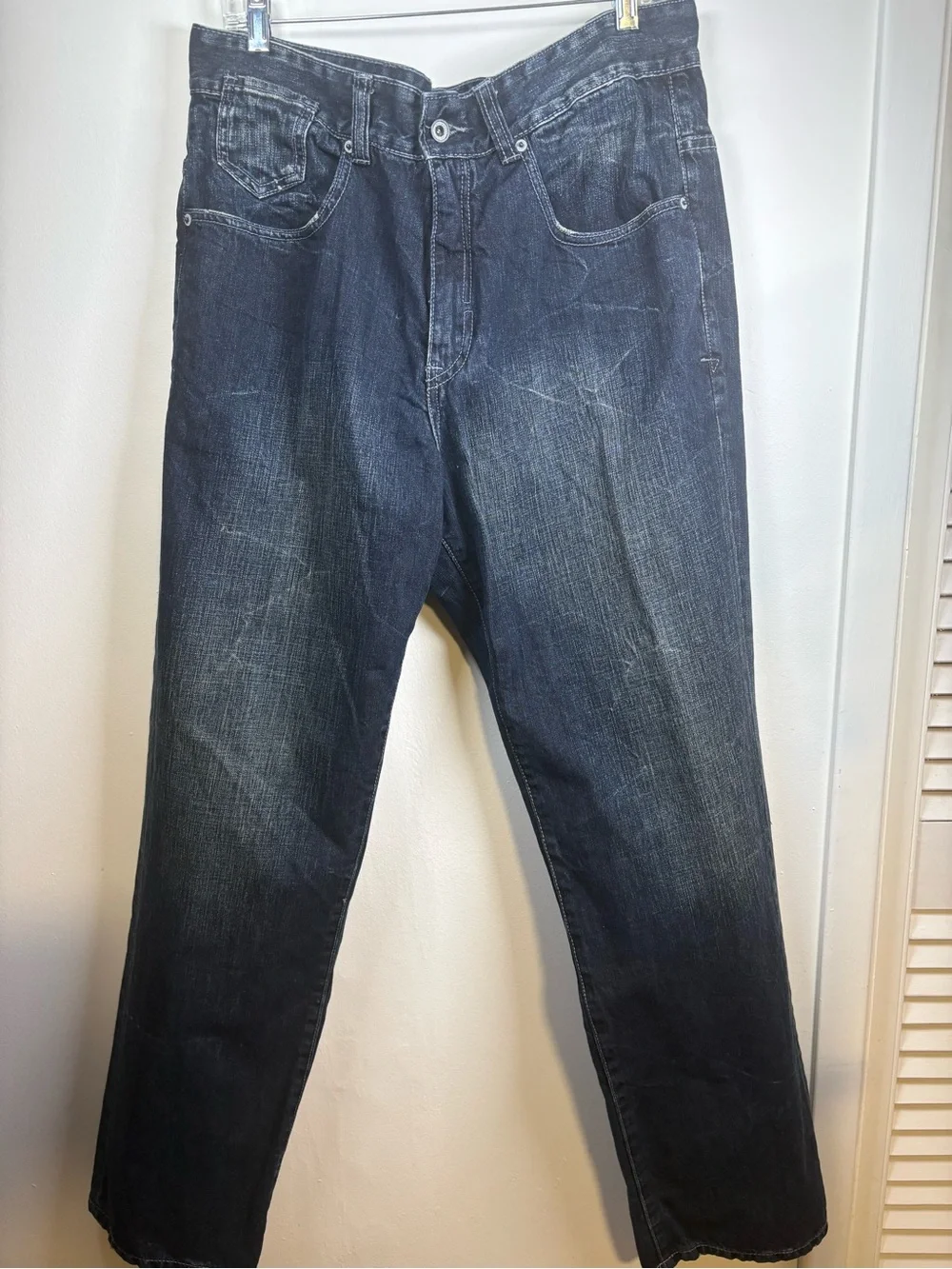 Rocawear Men’s Straight Jeans in Dark Blue Wash